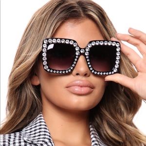 Fashion Nova All Glammed Up Sunglasses- Black